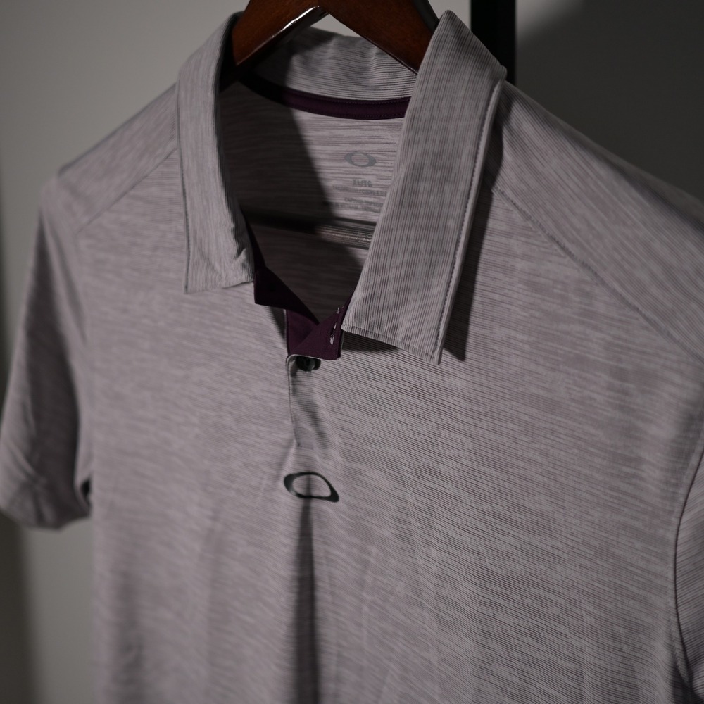 Oakley Mens‎ XL Tailored Fit Performance Polo Burgundy short sleeve shirt